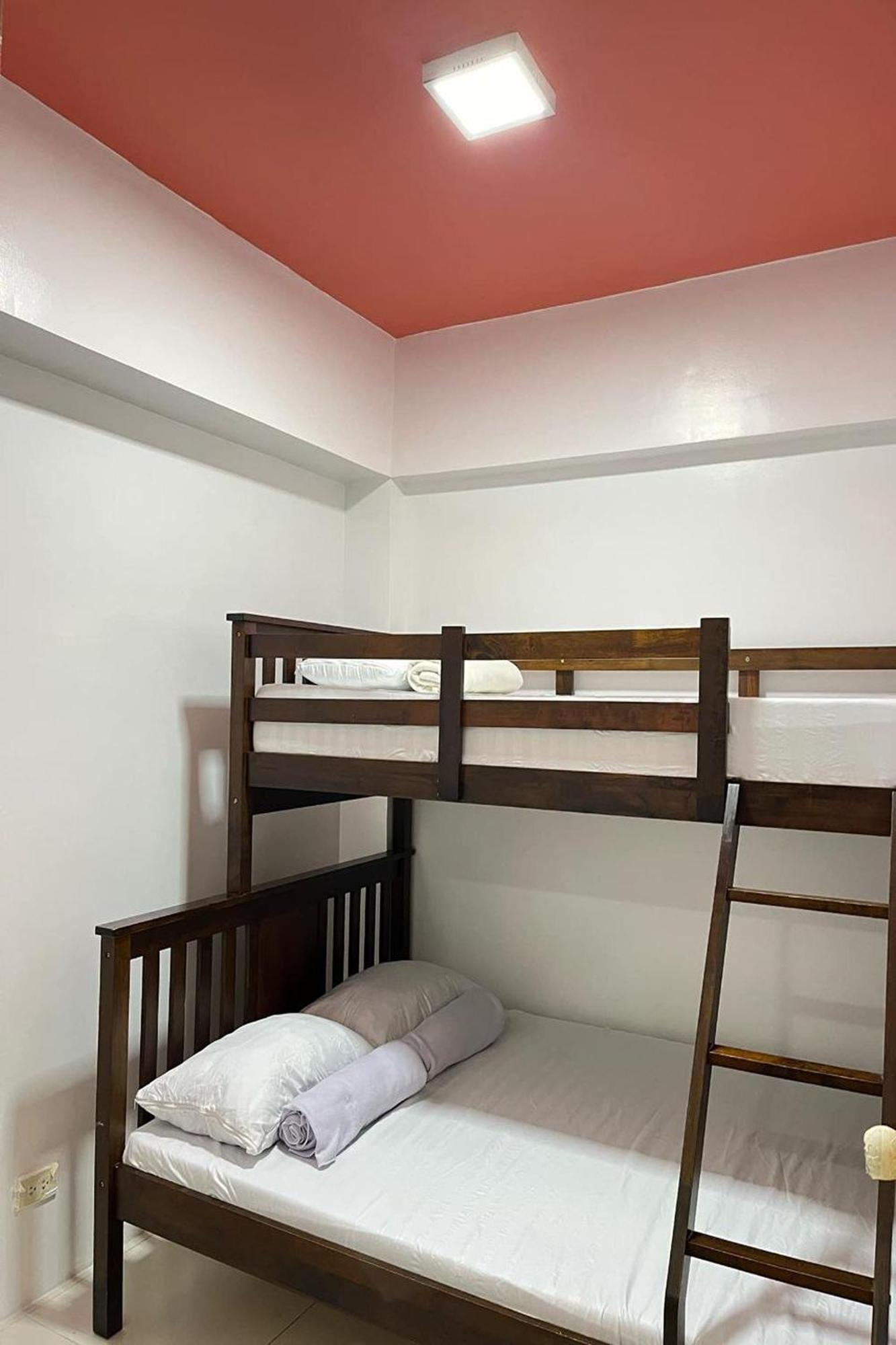 Krystal Claine Homestay-Burnham Hill Багио Экстерьер фото